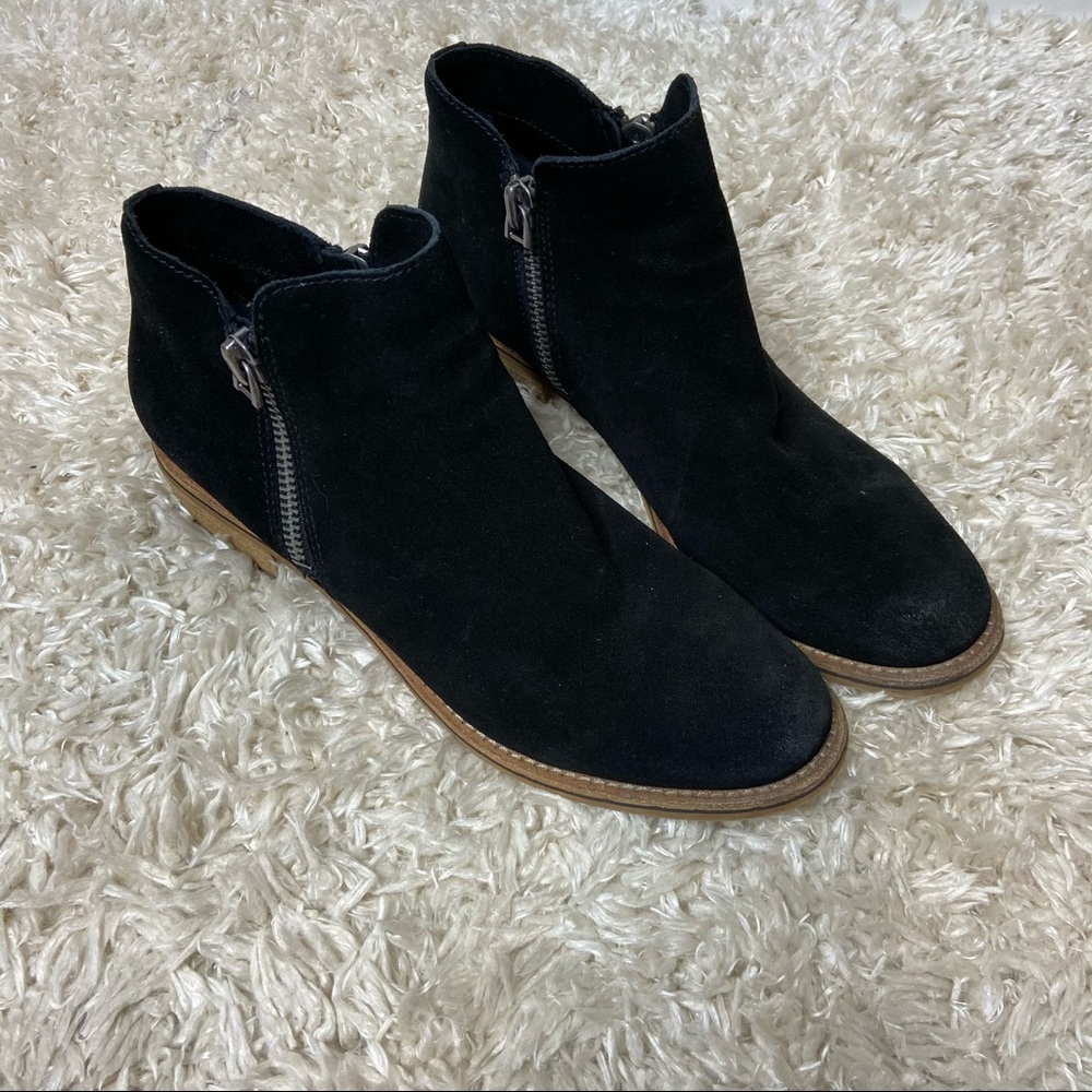 DOLCE VITA Black Double Zipper Ankle Booties 12